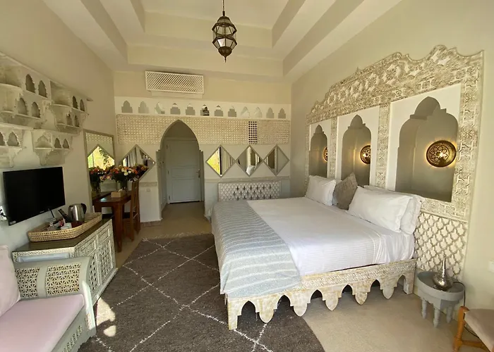 Hôtel 5 étoiles: La Villa Des Golfs & Pinkcactus