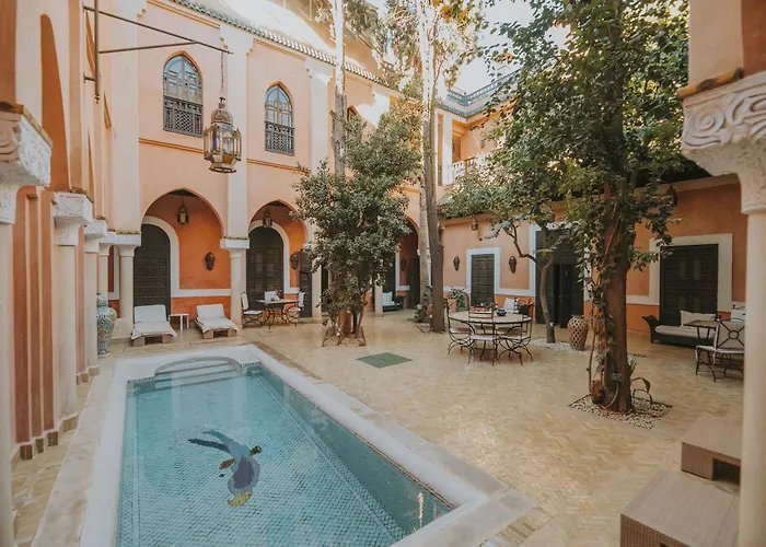 Hotel de lujo: Riad Le Perroquet Bleu Suites & Spa