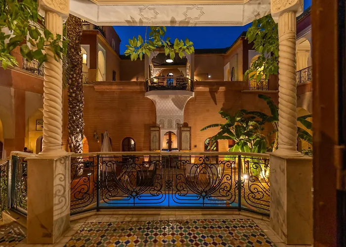 Hotel perto da faculdade: Indian Palace